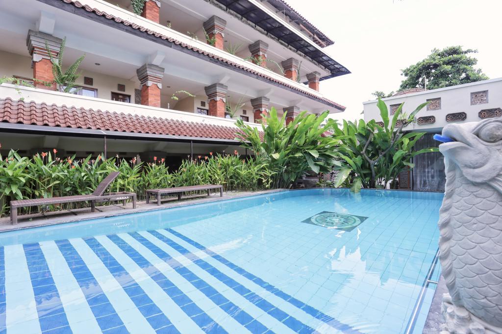 Reddoorz @ Legian Street Hotel Kuta  Exterior photo